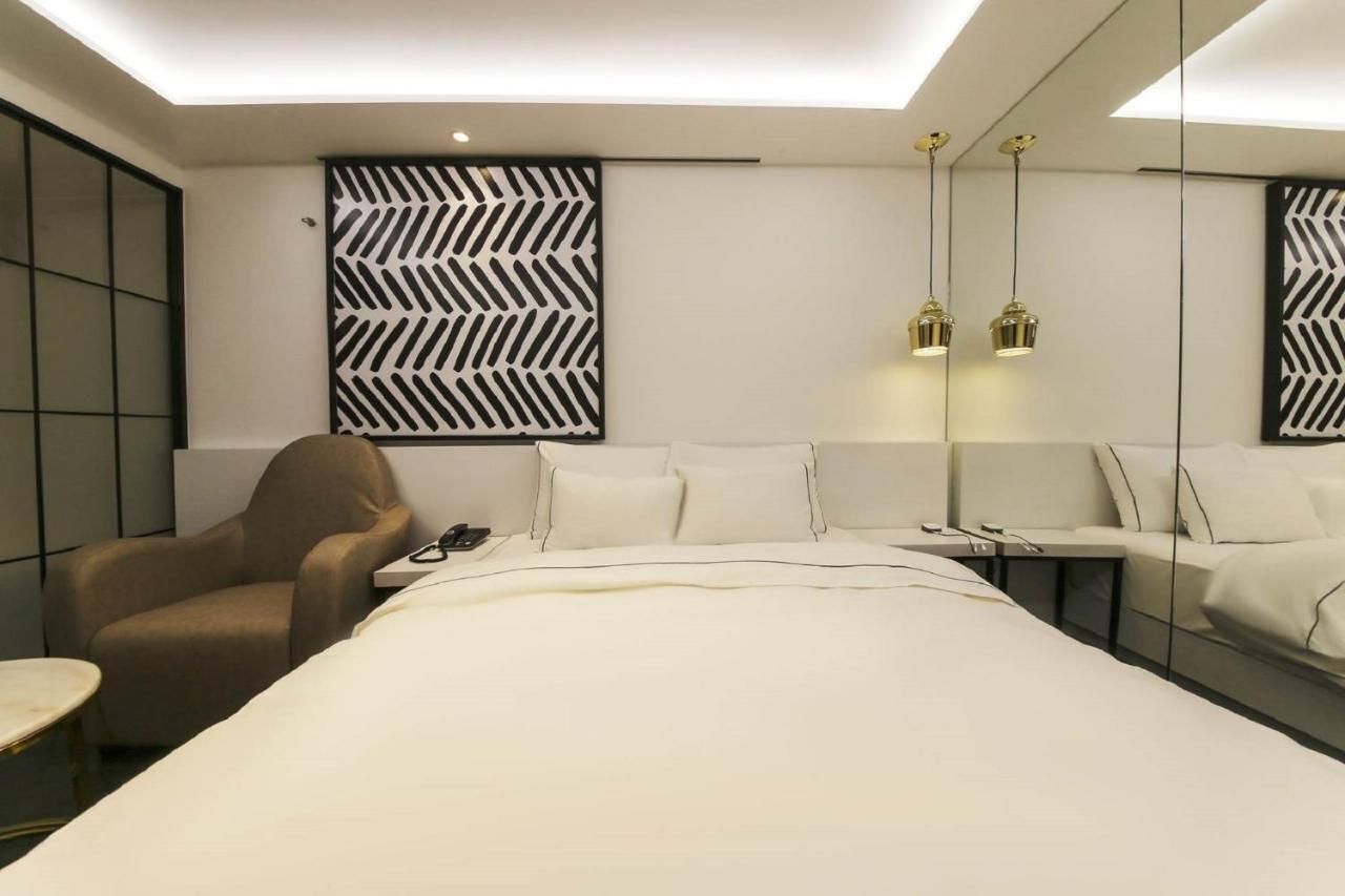 Forestar Hotel Sinchon Seoul Eksteriør bilde